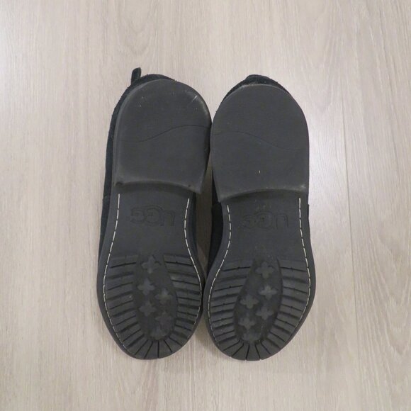 UGG Black Suede Chelsea Boot. Size 10. - Picture 6 of 6